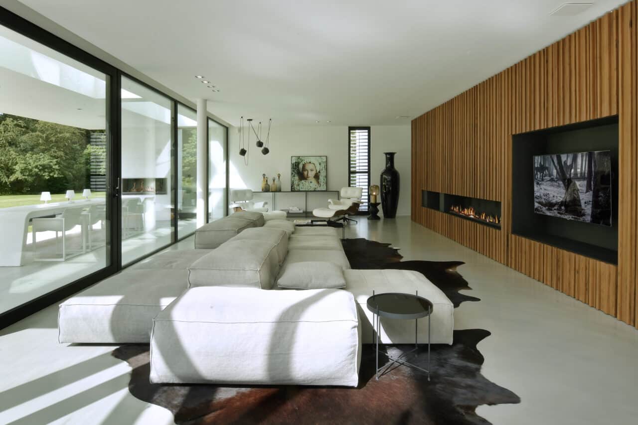 Villa met hoge plafonds zithoek