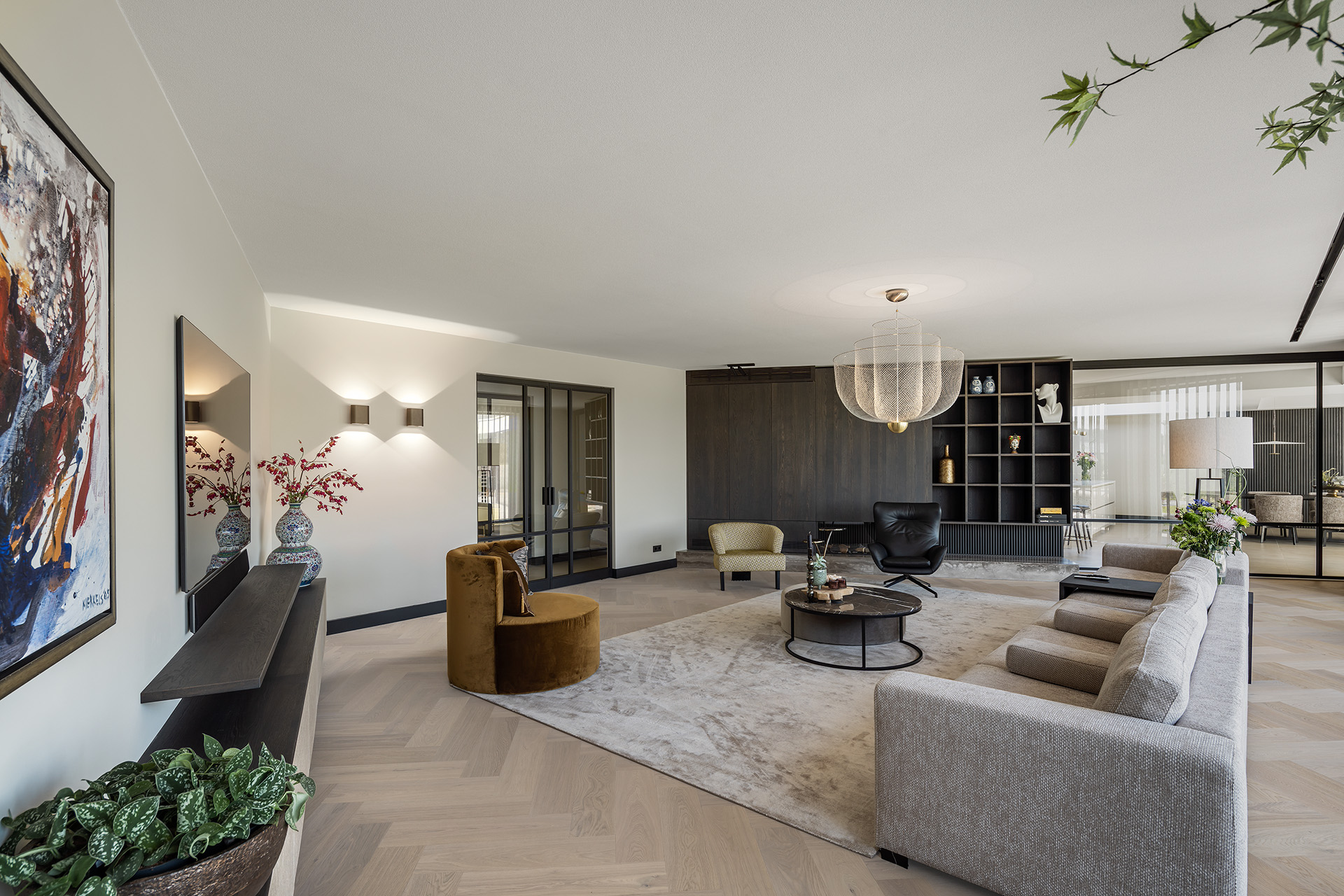 Russt-plafond-akoestische-oplossing-villa-met-zwembad Akoestiek verbeteren door Russt plafond in luxe villa met zwembad